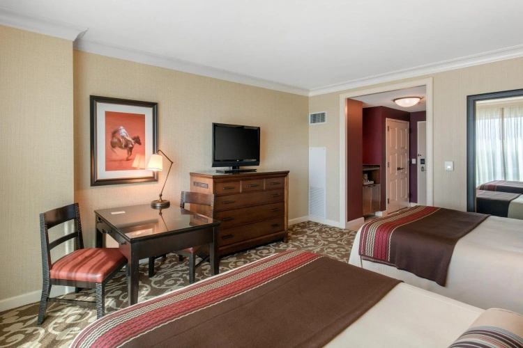 Premier Quadruple room