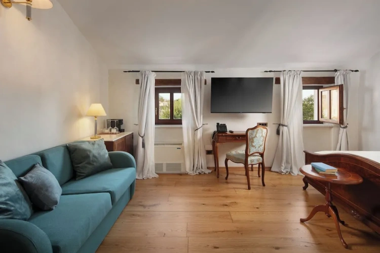 Classic Double room with view