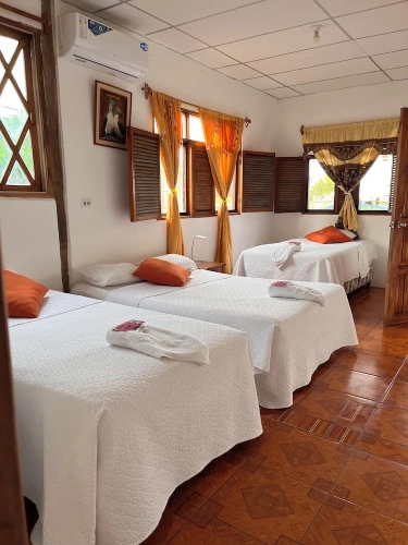 Standard Triple room