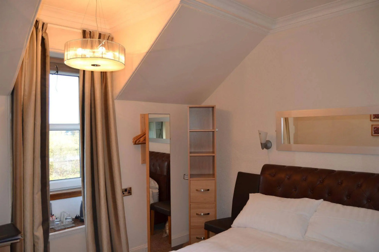 Ravenswood Guest House