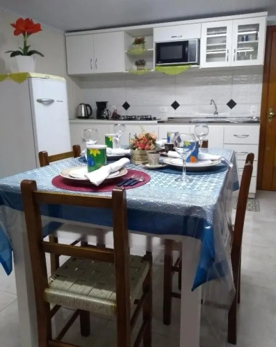 2 Bedrooms Cottage