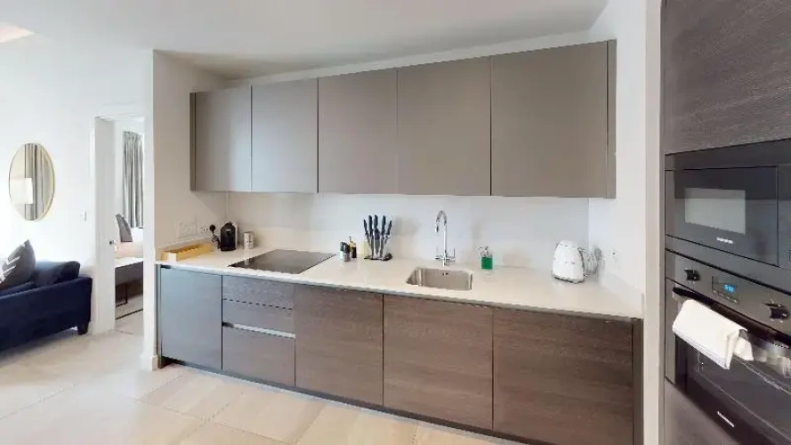 2 Bedrooms Apartment