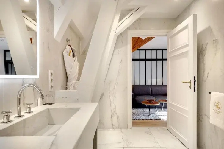 Standard Double Suite