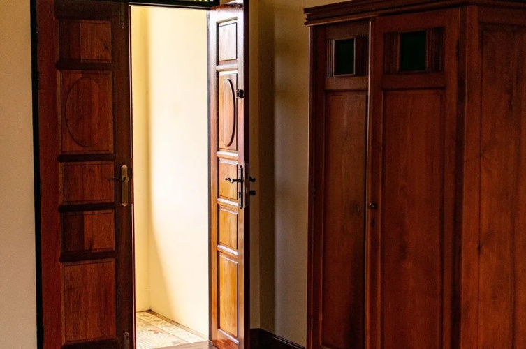 FeelGood Suites