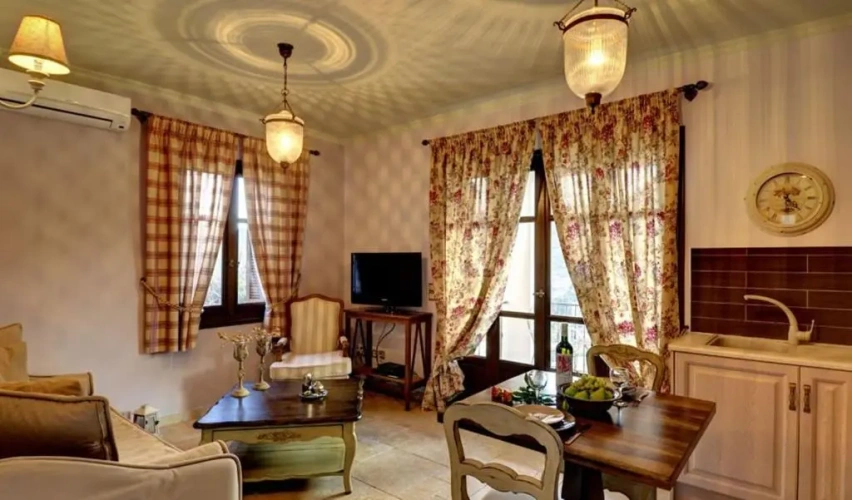1 Bedroom Suite