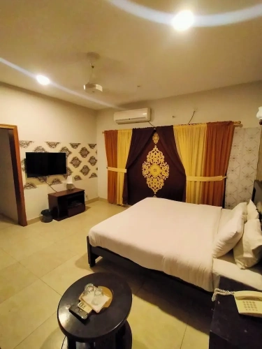 Deluxe Double room with city view