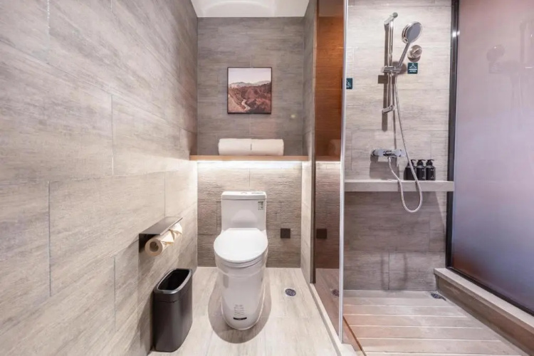Atour Hotel Wuyue Plaza Anqing