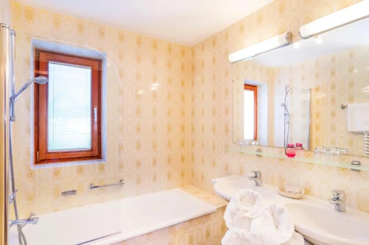 2 Bedrooms Suite