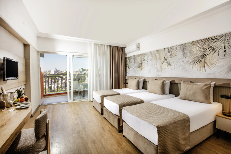 Palmin Hotel.