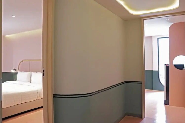 1 Bedroom Suite with balcony
