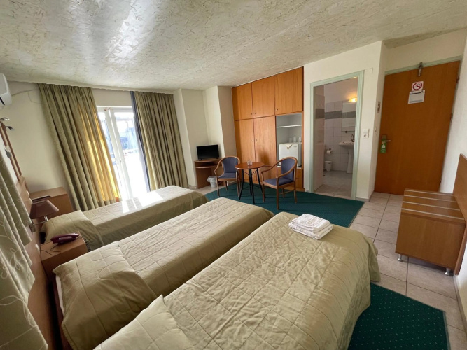 Hotel Flisvos