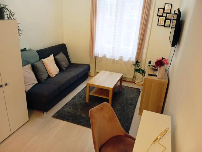 Cozy studio in central Budapest near ruined bars
