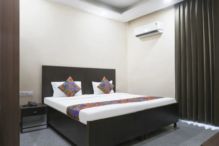 Fabhotel Bliss Premium