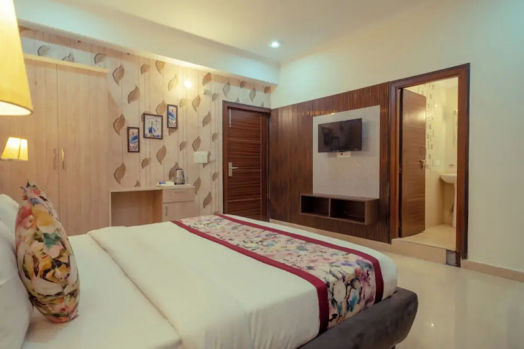 Hotel Hsr View Inn