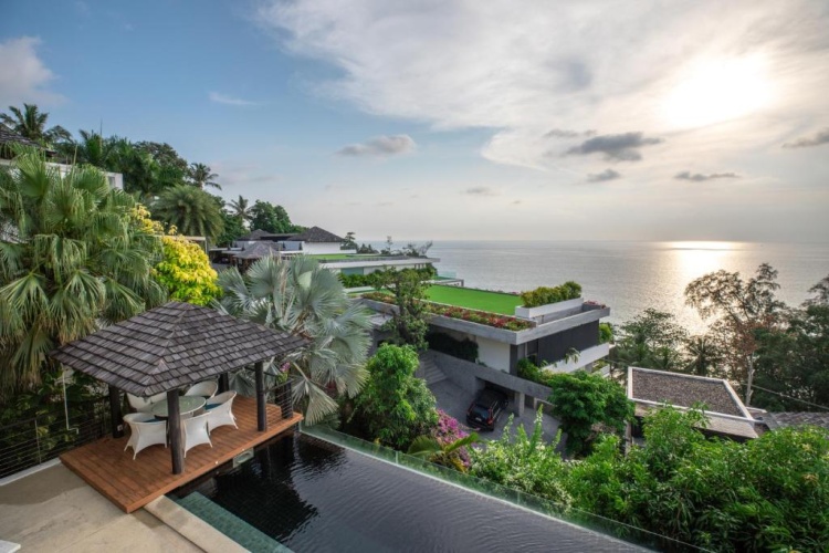 5 Bedrooms Villa with sea view