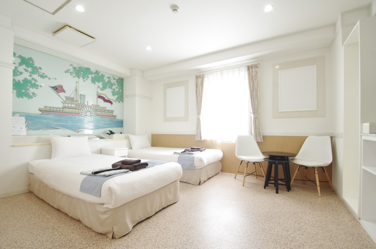 Superior Twin room with city view