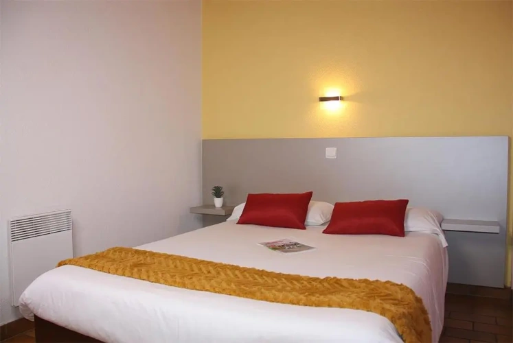 1 Bedroom Double Apartment