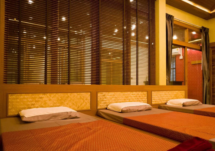 AU Place Hotel