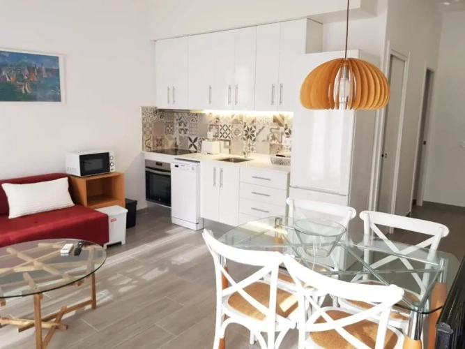 2 Bedrooms Apartment