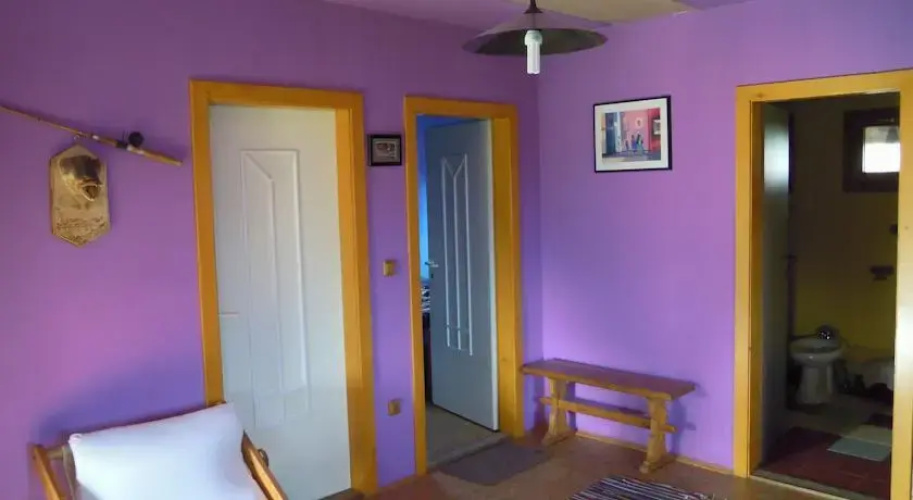 Gombi Apartmanház