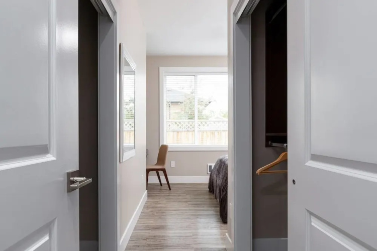 Private and Cozy 2bdr 2BA Home in Kitsilano