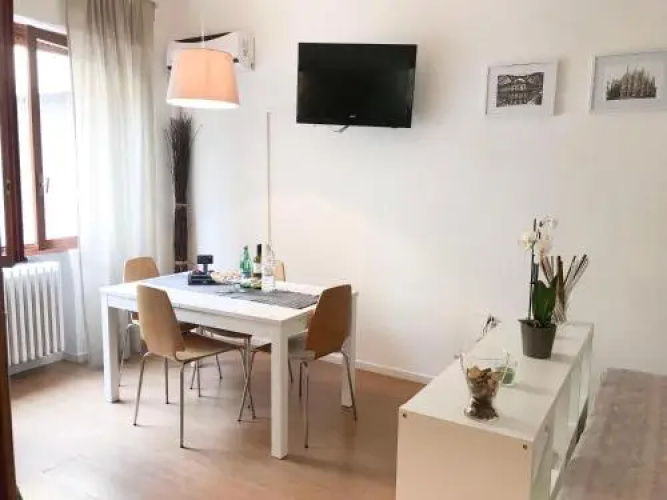 Milano Center White