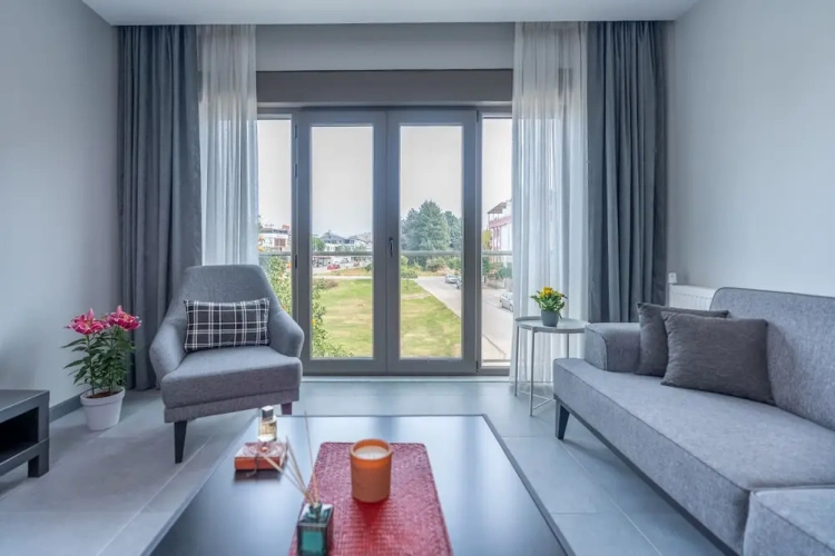 2 Bedrooms Apartment with balcony