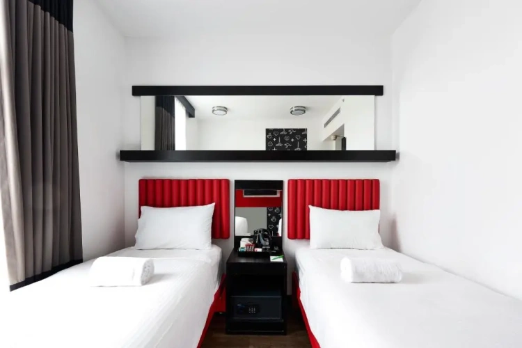 Standard Twin room