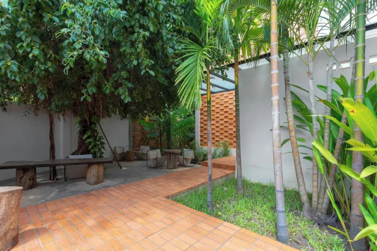 Tropical Garden House