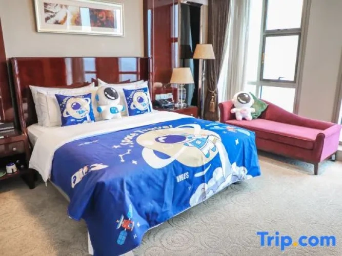 Family Suite with lake view