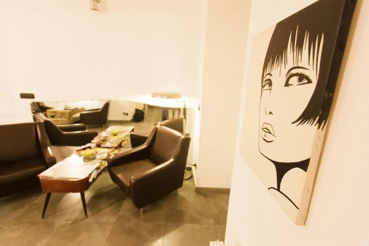 Mr. Frills Apartment