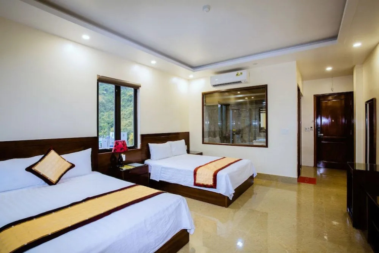 Aroma Cat Ba sea view hotel