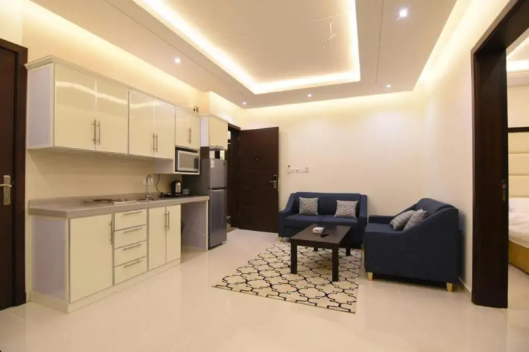 Golden White Hotel
