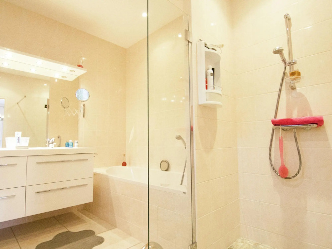 Classy Villa in Ecuras-Rouzède with Private Garden
