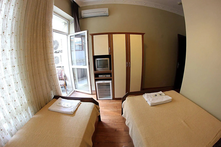 Paradise Hotel