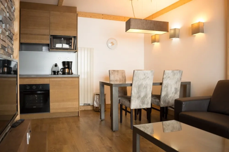 2 Bedrooms Premium Apartment
