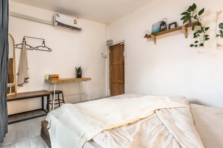 Klong House Hostel