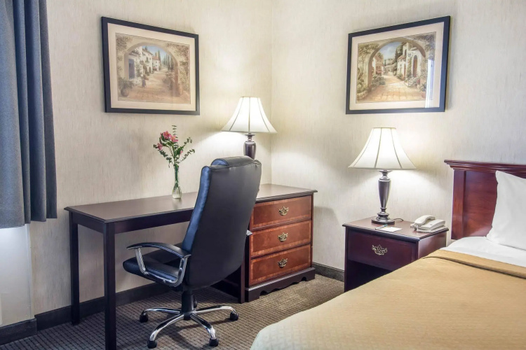 Quality Inn Downtown 4th Avenue