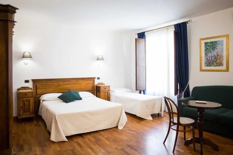 Superior Double room with balcony