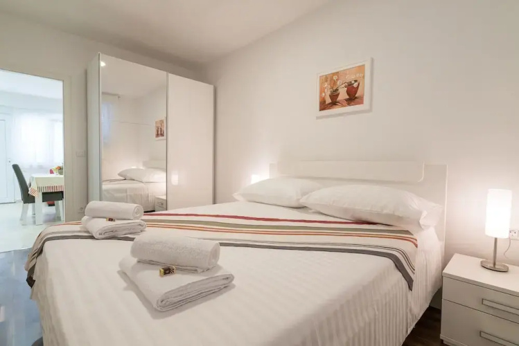 Drop In Split Suites