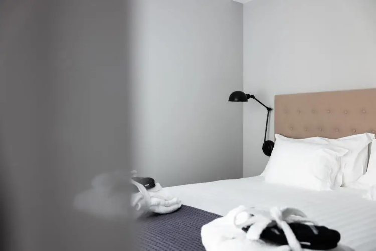 Terreno Suites