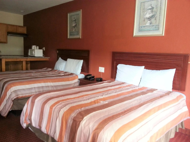 Scottish Inn & Suites