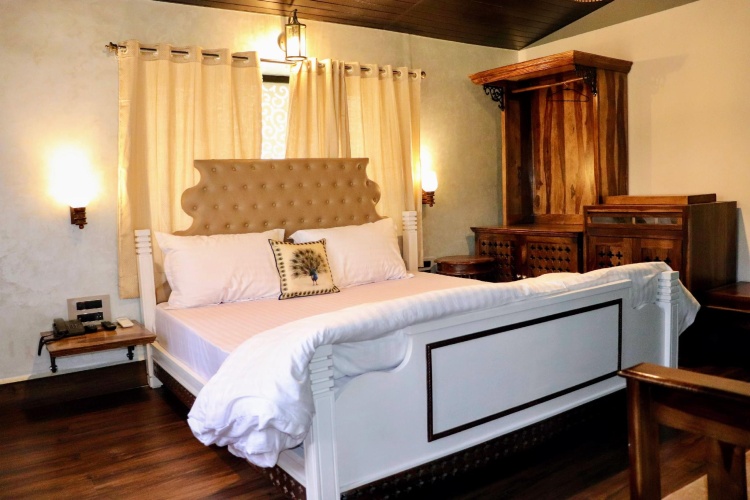 Superior Double room with city view