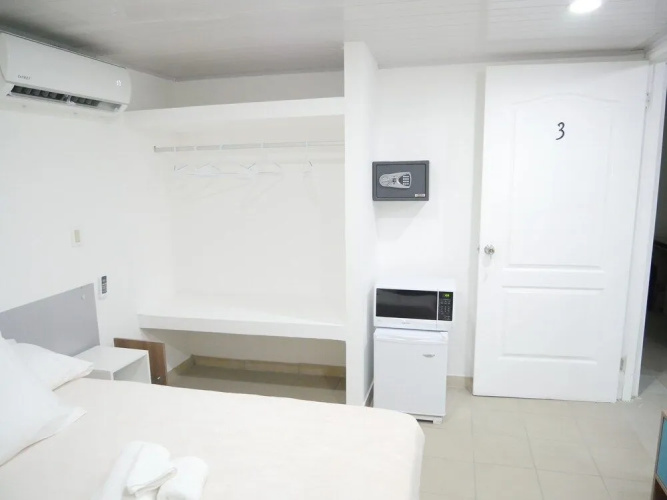 Ibrais Hostal