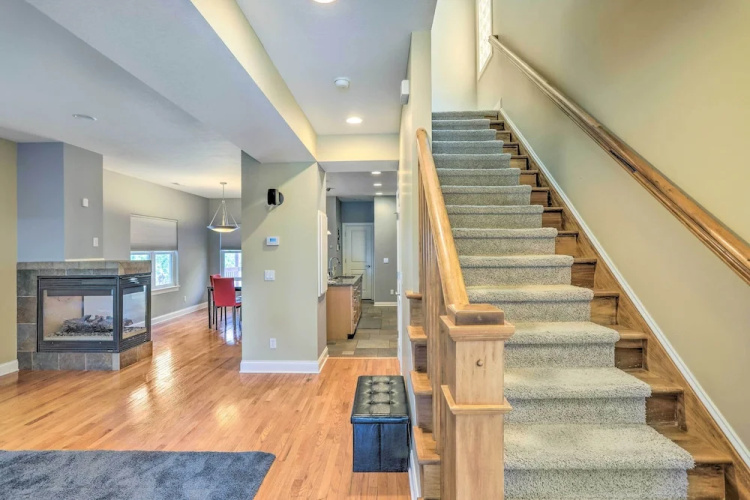 Central Cleveland Gem w/ Direct Skyline View!