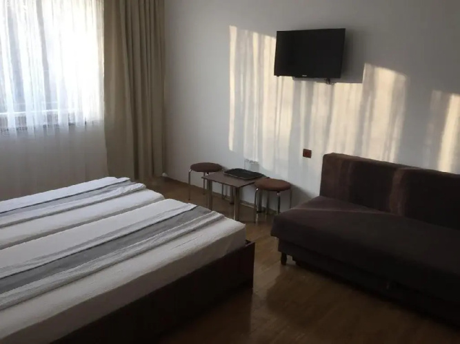 Hostel Paradox