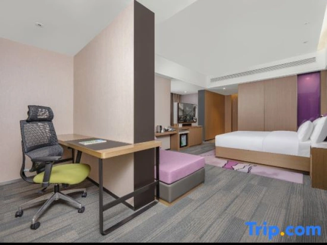 Deluxe Double room with view