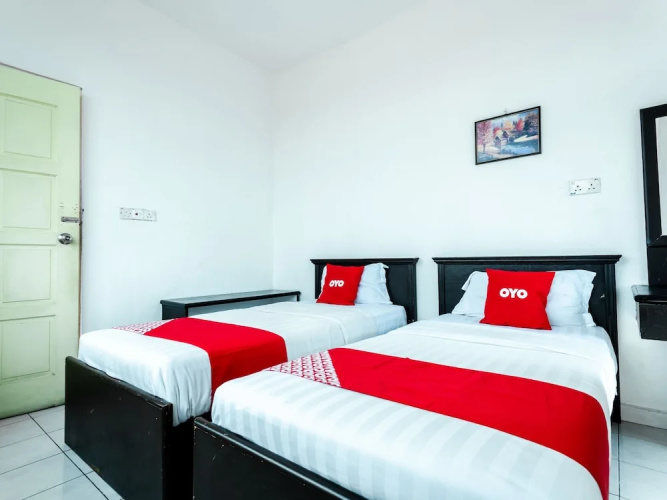 OYO 89621 Aradah Hotel