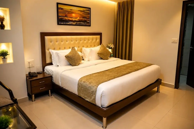 Standard Club room