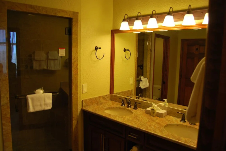 White Pines 2-BD at Westgate - Boa
